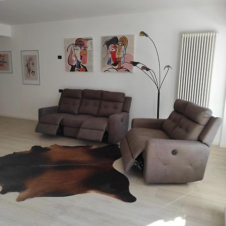 Appartamento Al Sereno Luino Exterior photo